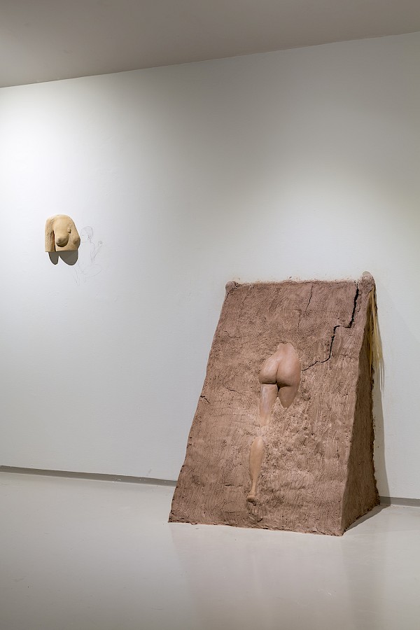 Femmy Otten - 'Untitled (Emma)' (2018) & 'Wistful Eye #2' (2018). Photo: © Charlott Markus