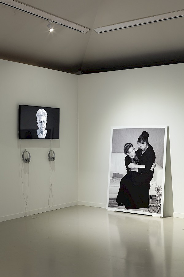 Sara Blokland - Mother’s History, a Library of Language (2014) & Related (2007). Photo: © Charlott Markus